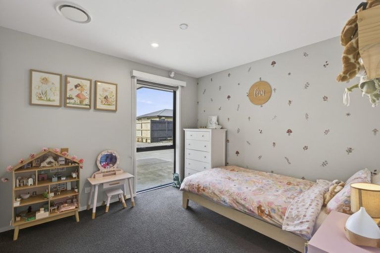 Photo of property in 4a James Drive, Bell Block, New Plymouth, 4312