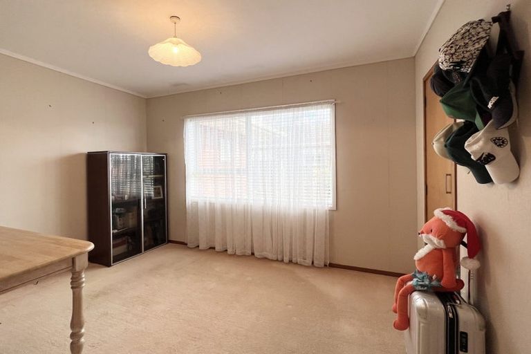 Photo of property in 33 Sartors Avenue, Northcross, Auckland, 0630