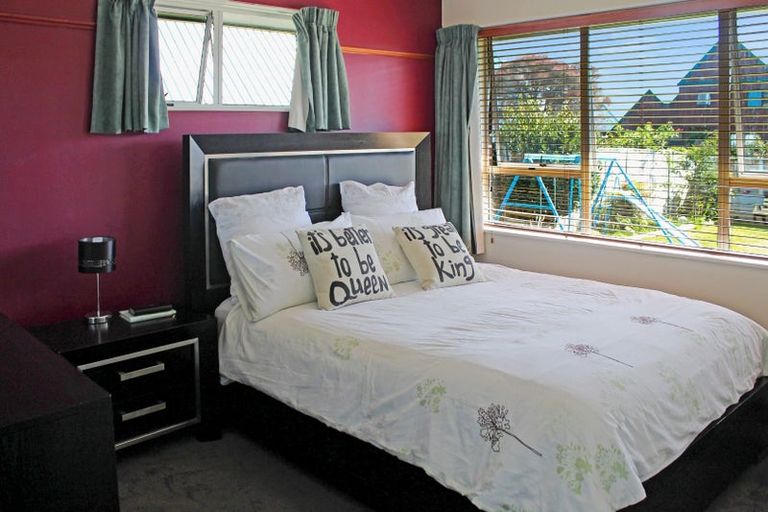 Photo of property in 7 Denver Place, Milson, Palmerston North, 4414