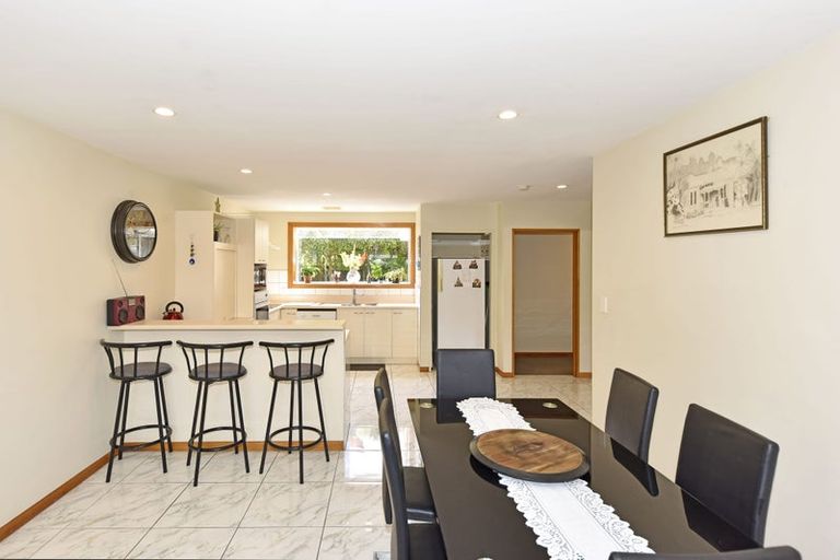 Photo of property in 11 Copperfield Close, Parklands, Christchurch, 8083