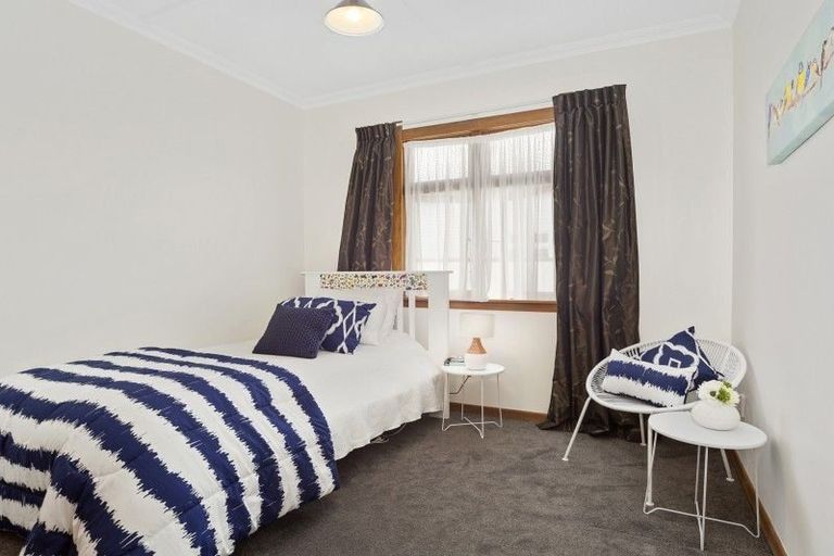 Photo of property in 27 Hardy Street, Waterloo, Lower Hutt, 5011