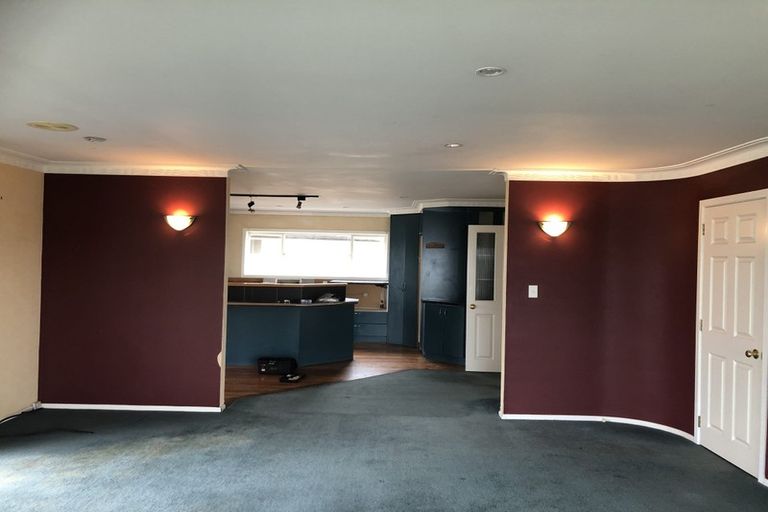 Photo of property in 27a St Annes Crescent, Wattle Downs, Auckland, 2103