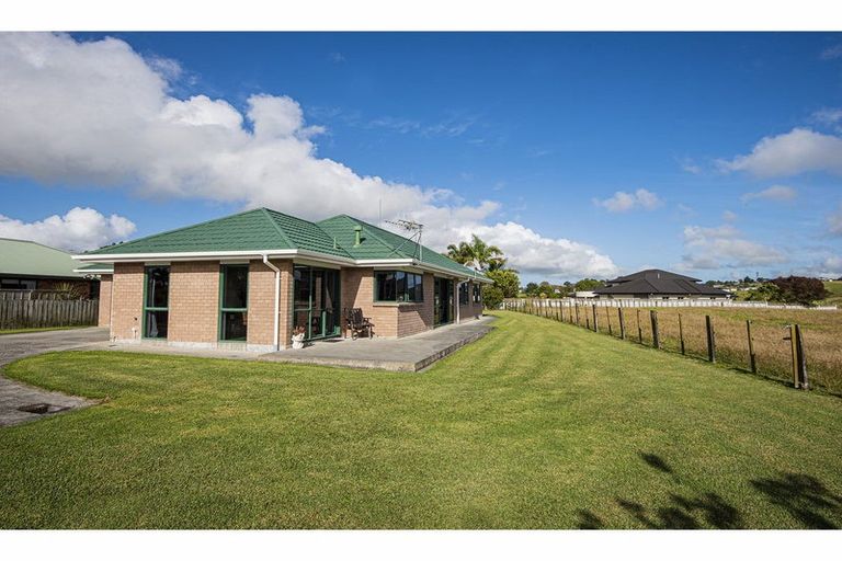 Photo of property in 4 Meadowpark Drive, Dargaville, 0310