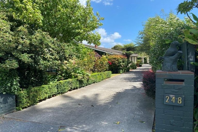 Photo of property in 248 Te Moana Road, Waikanae, 5036
