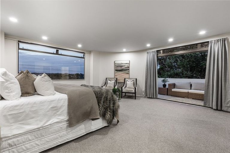 Photo of property in 26 Marellen Drive, Red Beach, 0932