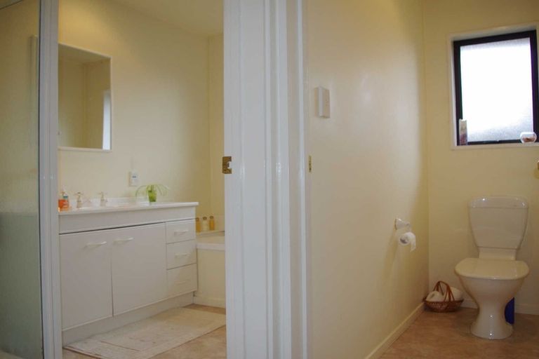 Photo of property in 290a Yaldhurst Road, Avonhead, Christchurch, 8042