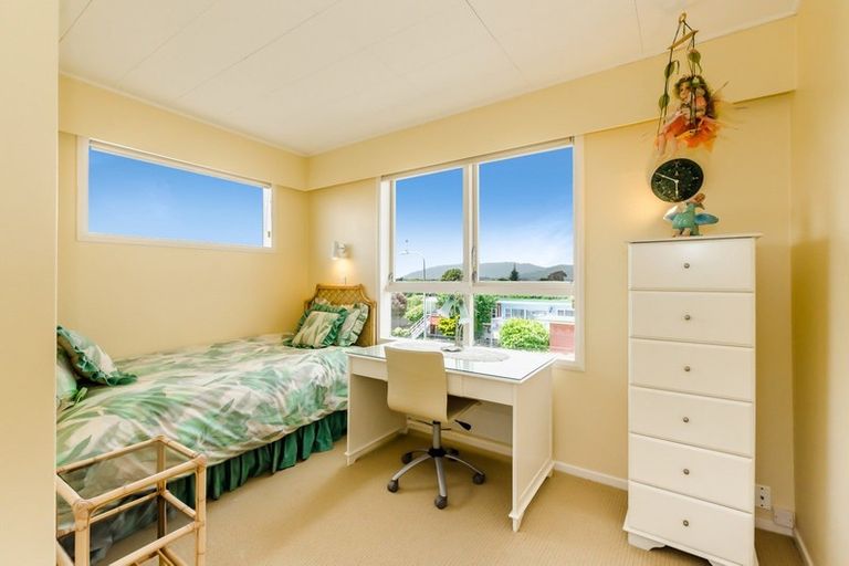 Photo of property in 30 Newry Road, Raumati Beach, Paraparaumu, 5032