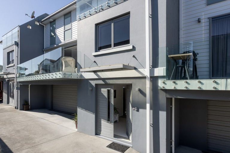 Photo of property in 369c Oceanbeach Road, Mount Maunganui, 3116