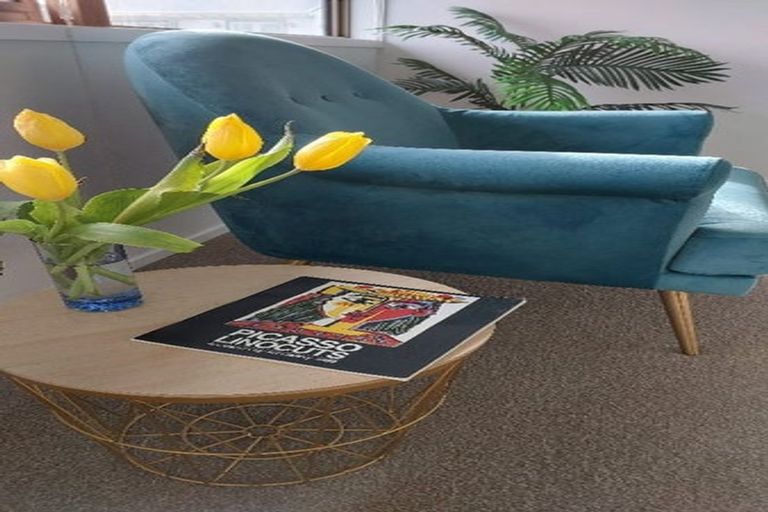 Photo of property in 106 Paetawa Road, Peka Peka, Waikanae, 5391