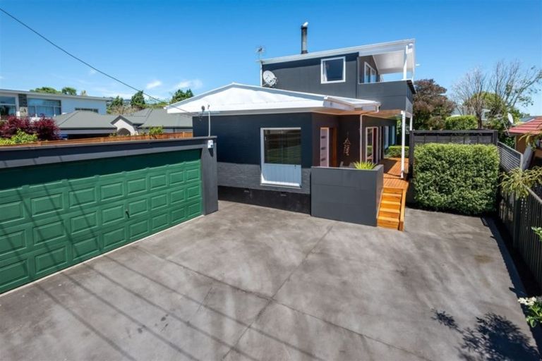 Photo of property in 28 Croydon Street, Sydenham, Christchurch, 8023