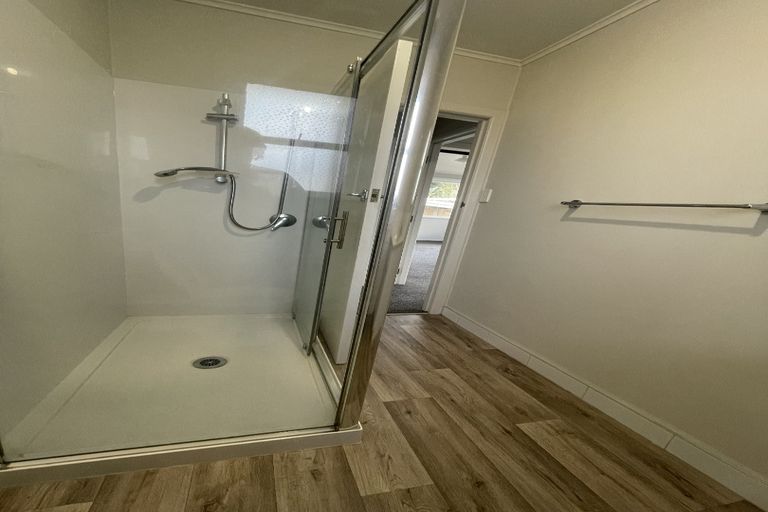 Photo of property in 1/42-44 Opaheke Road, Opaheke, Papakura, 2113