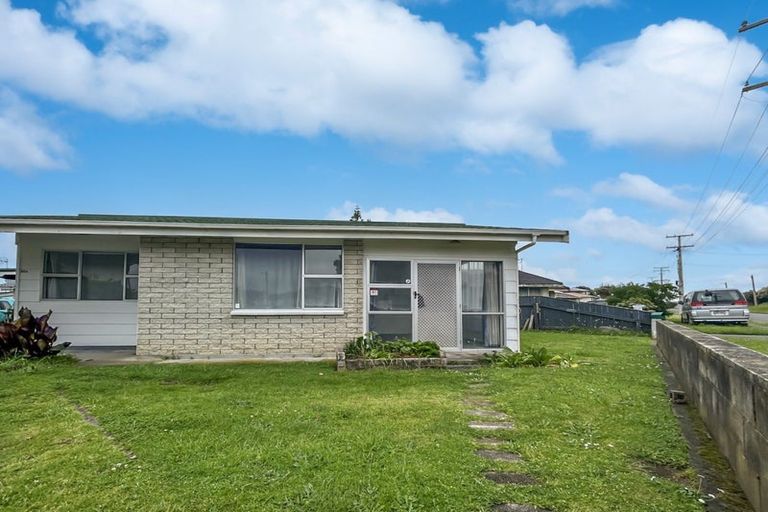 Photo of property in 22a Waitote Street, Castlecliff, Whanganui, 4501
