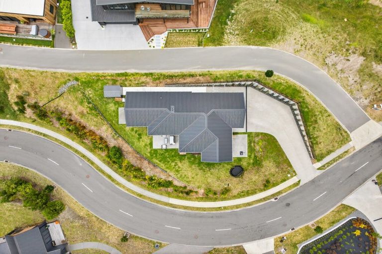 Photo of property in 77 Oak Road, Poraiti, Napier, 4112