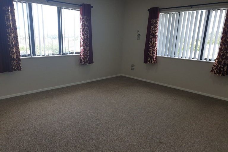 Photo of property in 14 Nandi Lane, Ranui, Auckland, 0612