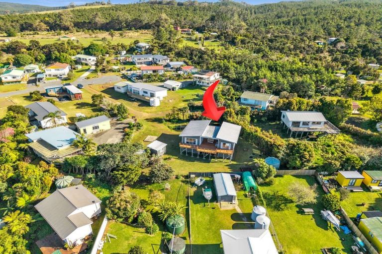 Photo of property in 18 Mariner Cove Road, Tinopai, Matakohe, 0593