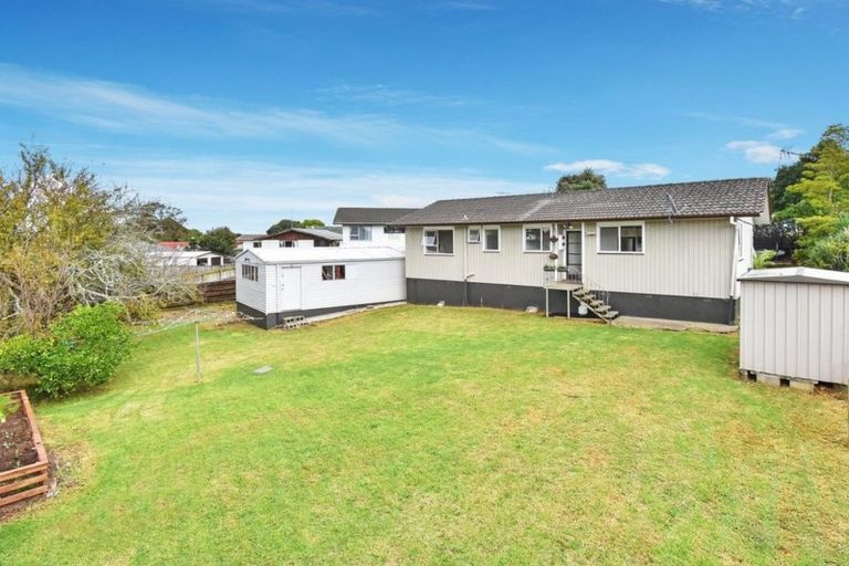 Photo of property in 32 Gambare Place, Wattle Downs, Auckland, 2103