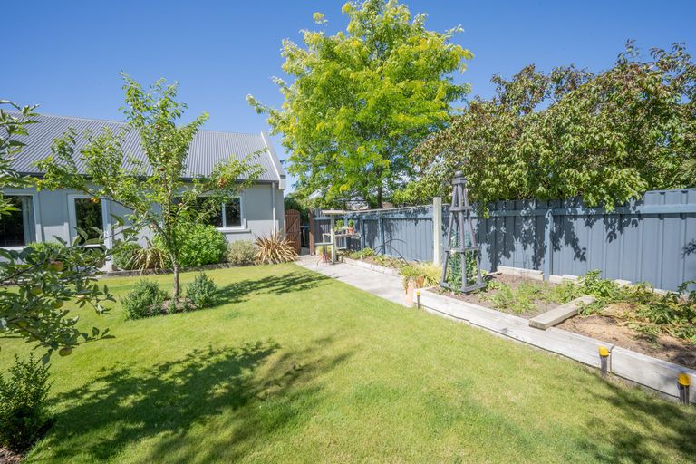 Photo of property in 11 Pines Road, Alexandra, 9320