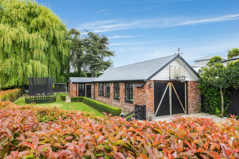 Photo of property in 135 Packe Street, Edgeware, Christchurch, 8013