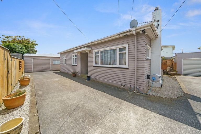 Photo of property in 11a Meadows Avenue, Waiwhetu, Lower Hutt, 5010