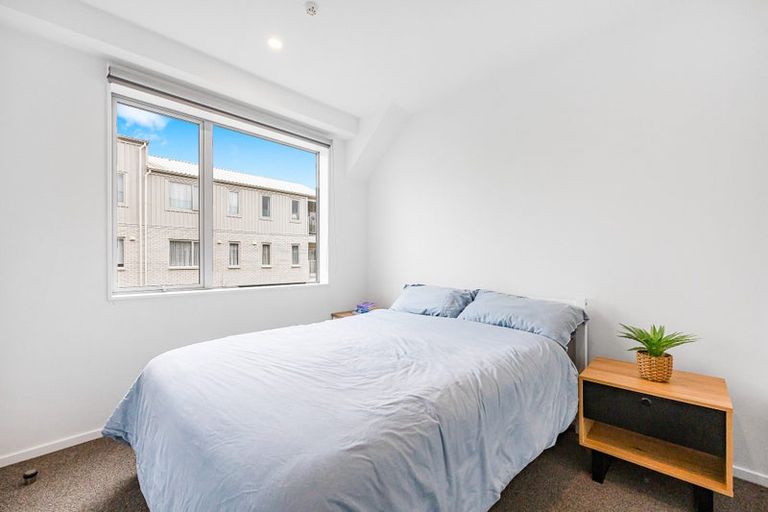 Photo of property in 105/28b Eileen Newey Place, Henderson, Auckland, 0612