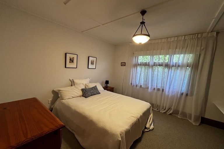 Photo of property in 22 Chilman Street, Strandon, New Plymouth, 4312