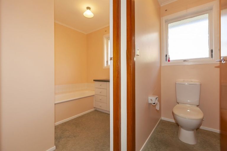 Photo of property in 21 Alexander Road, Raumati Beach, Paraparaumu, 5032