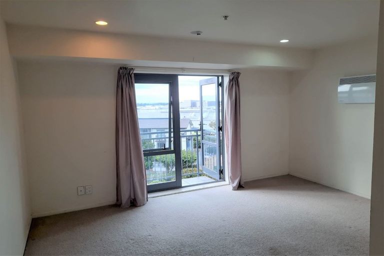 Photo of property in 10d Crown Lynn Place, New Lynn, Auckland, 0600