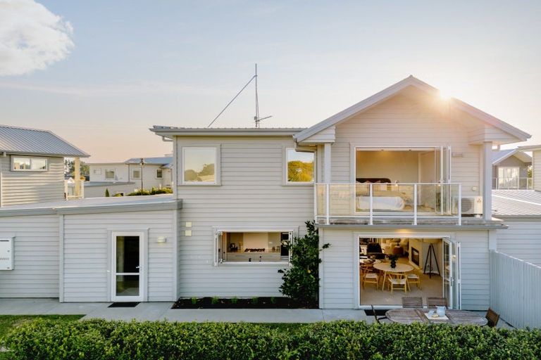 Photo of property in 4 Tucker Close, Leamington, Cambridge, 3432