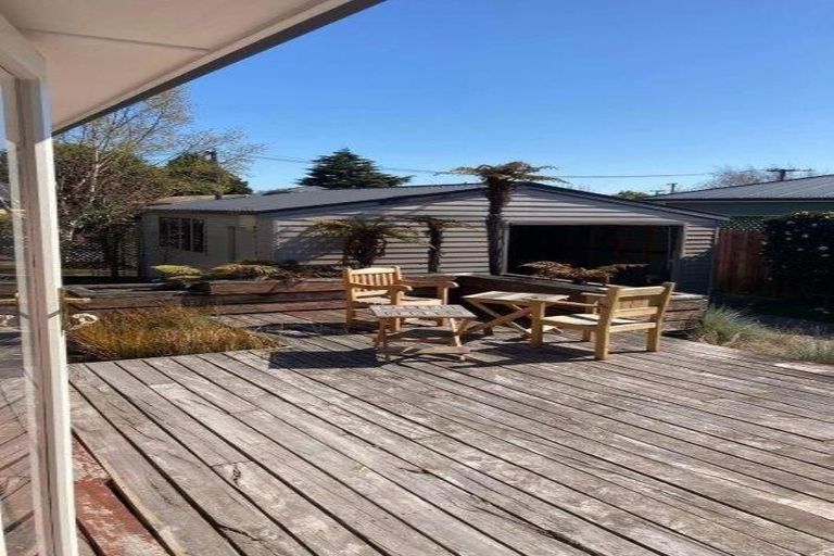 Photo of property in 6 Geelong Place, Burnside, Christchurch, 8053
