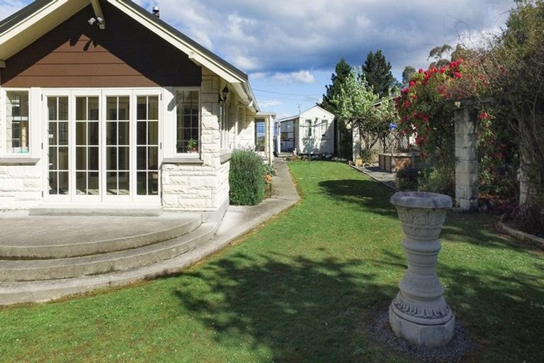 Photo of property in 58 Chelmsford Street, Hampden, 9410