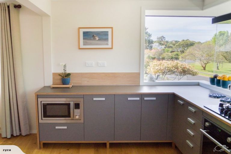 Photo of property in 118 Pembroke Street, Westown, New Plymouth, 4310