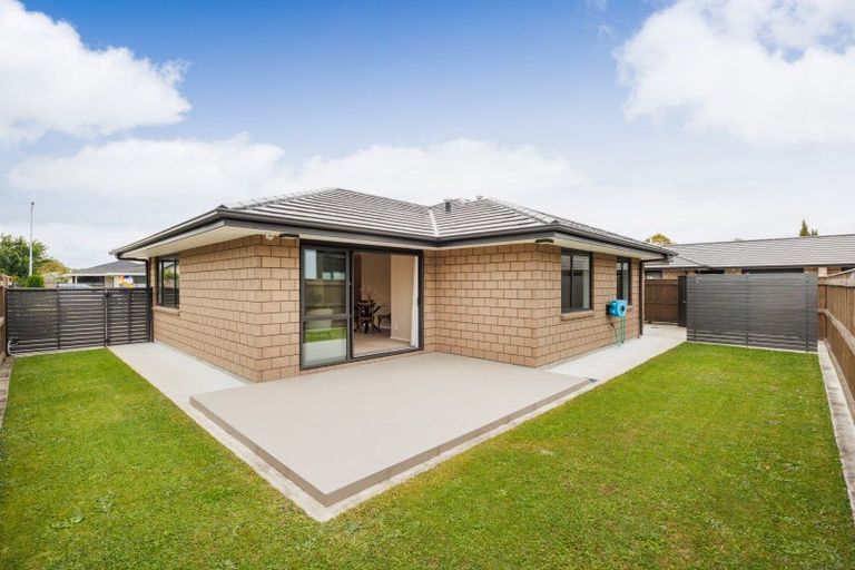 Photo of property in 18 Thomson Street, West End, Palmerston North, 4412