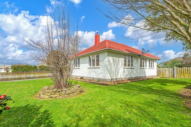 Photo of property in 4 Forth Terrace, Roslyn, Palmerston North, 4414