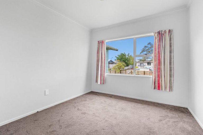 Photo of property in 23 Stirling Street, Levin, 5510