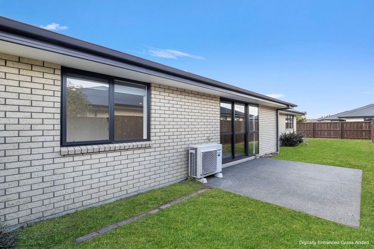 Photo of property in 14 Clanfield Way, Rolleston, 7615