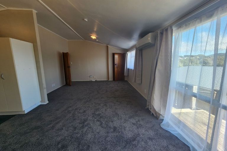 Photo of property in 7a Hampshire Street, Cannons Creek, Porirua, 5024