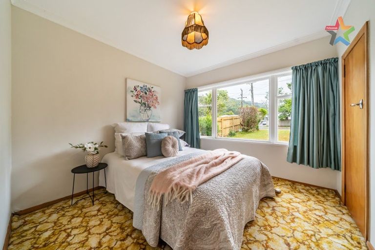 Photo of property in 106 Hine Road, Wainuiomata, Lower Hutt, 5014