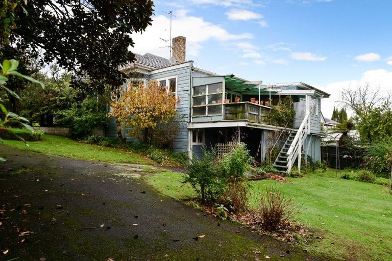 Photo of property in 50 Forest Lake Road, Forest Lake, Hamilton, 3200