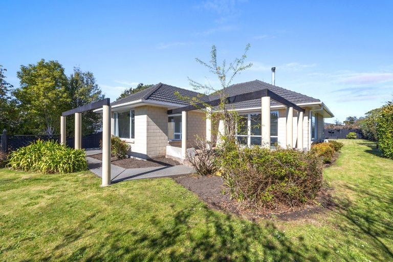 Photo of property in 19 Kinnaird Place, Hillmorton, Christchurch, 8025