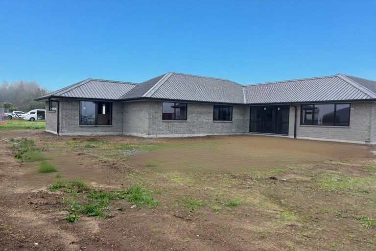 Photo of property in 15 Silverwood Lane, Leamington, Cambridge, 3495