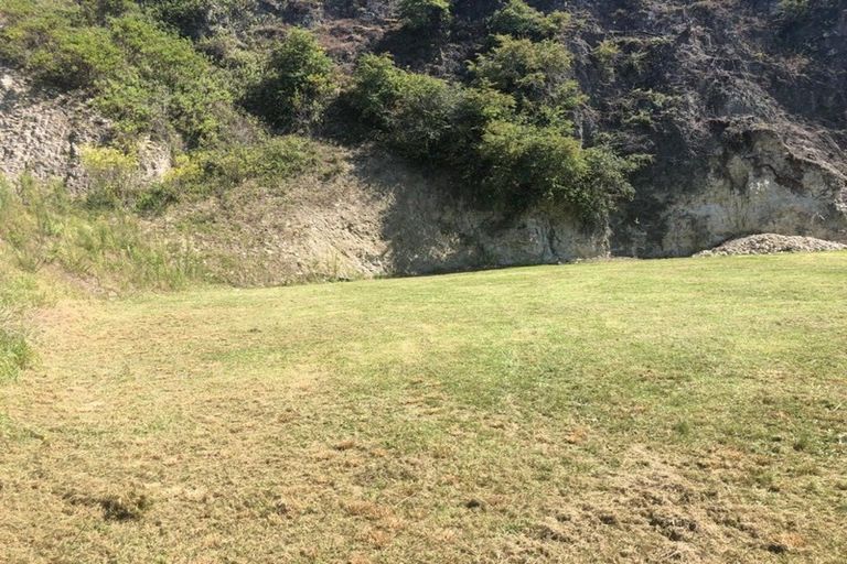 Photo of property in 65 Oak Road, Poraiti, Napier, 4112