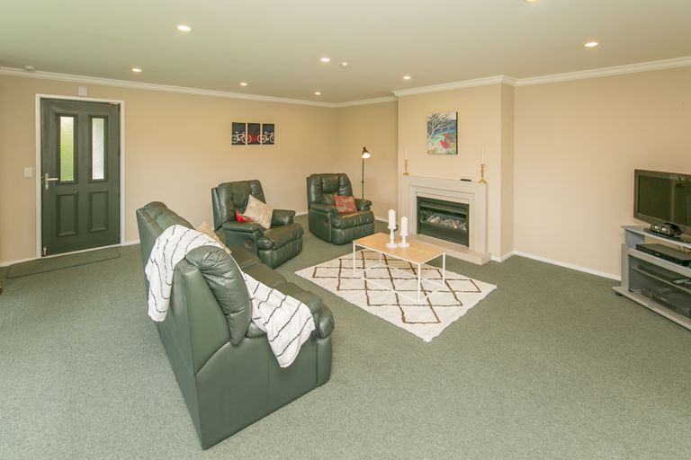 Photo of property in 125 Otaki Street, Kaiapoi, 7630