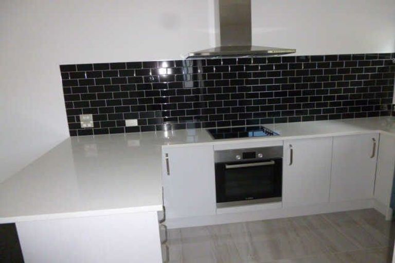 Photo of property in 2/40 Brockworth Place, Riccarton, Christchurch, 8011