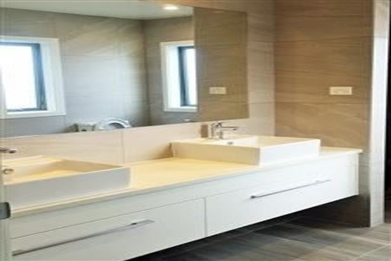 Photo of property in 14 Bearing Parade, Long Bay, Auckland, 0630