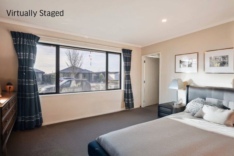 Photo of property in 42 Whakatipu Street, Pegasus, 7612