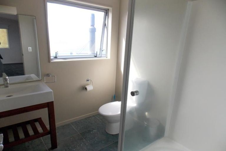 Photo of property in 24 Signallers Grove, Strathmore Park, Wellington, 6022