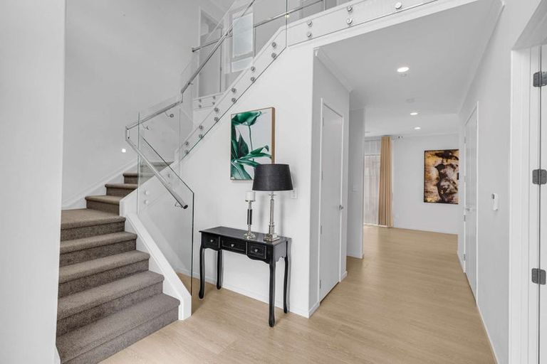 Photo of property in 62 Donegal Park Drive, Flat Bush, Auckland, 2019