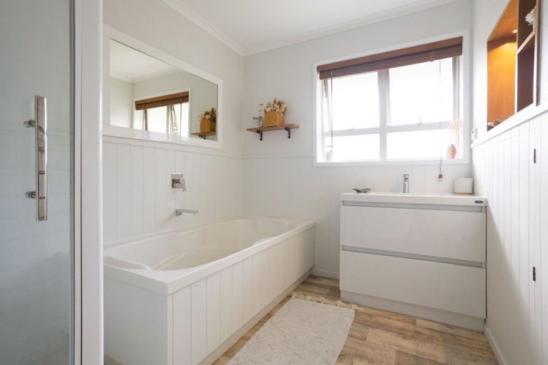 Photo of property in 51 Dinsdale Road, Dinsdale, Hamilton, 3204