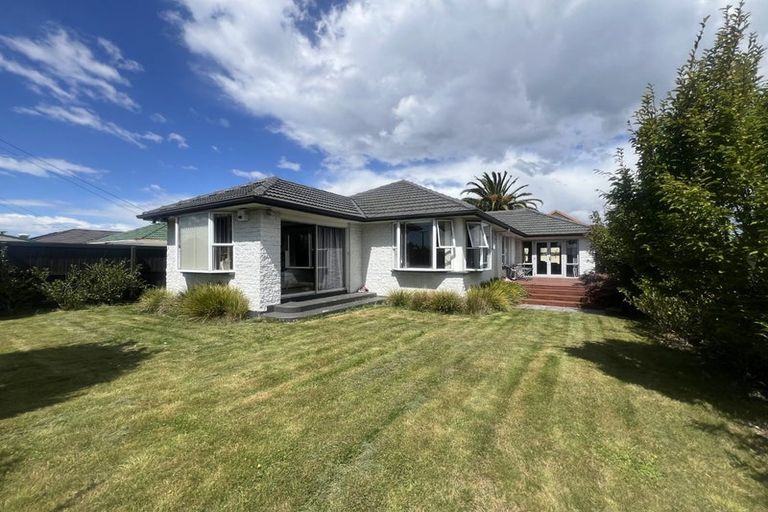 Photo of property in 515 Harewood Road, Harewood, Christchurch, 8051