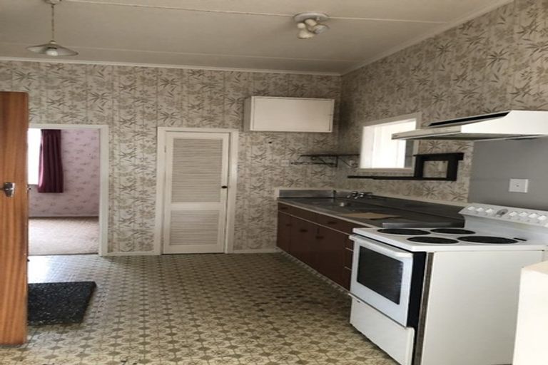 Photo of property in 17 Devon Street, Levin, 5510